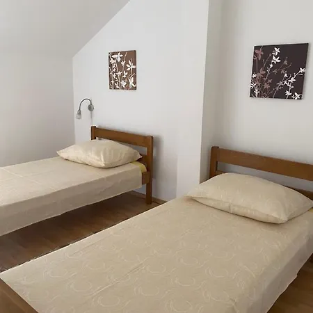 Apartment Nina
