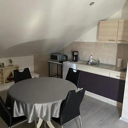 Apartament Nina *